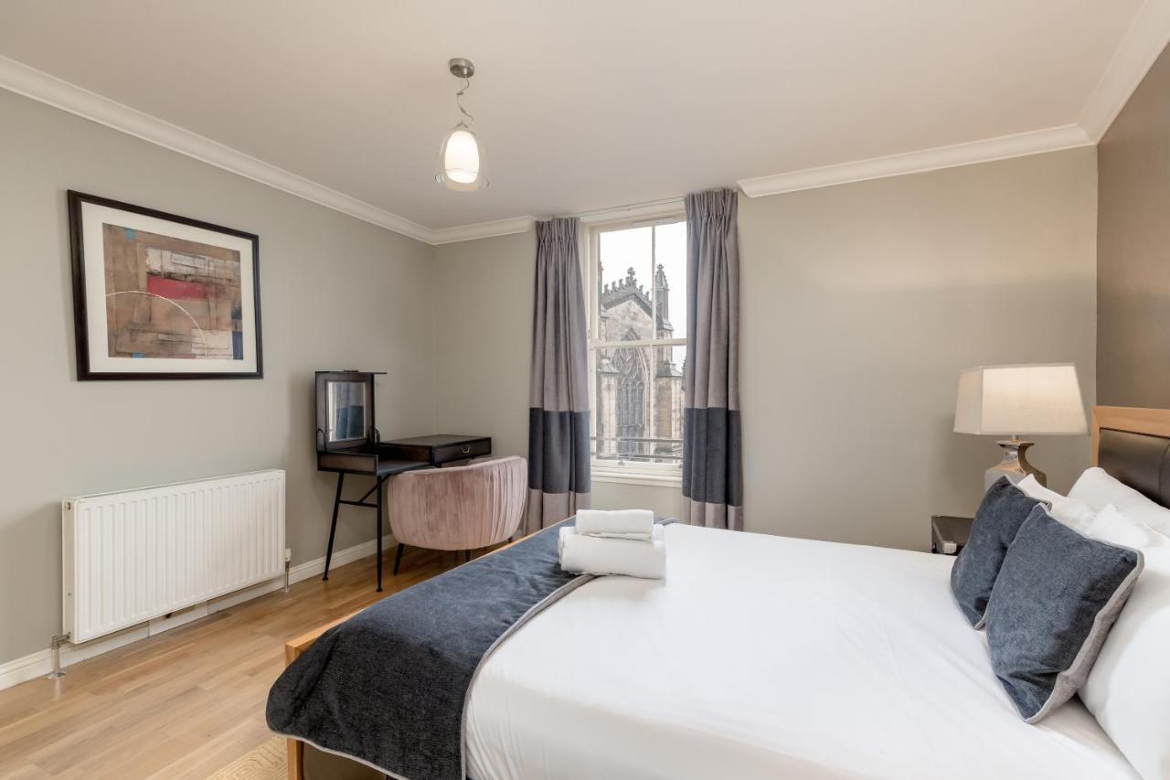Royal Mile Apartments By Joivy เอดินบะระ ภายนอก รูปภาพ