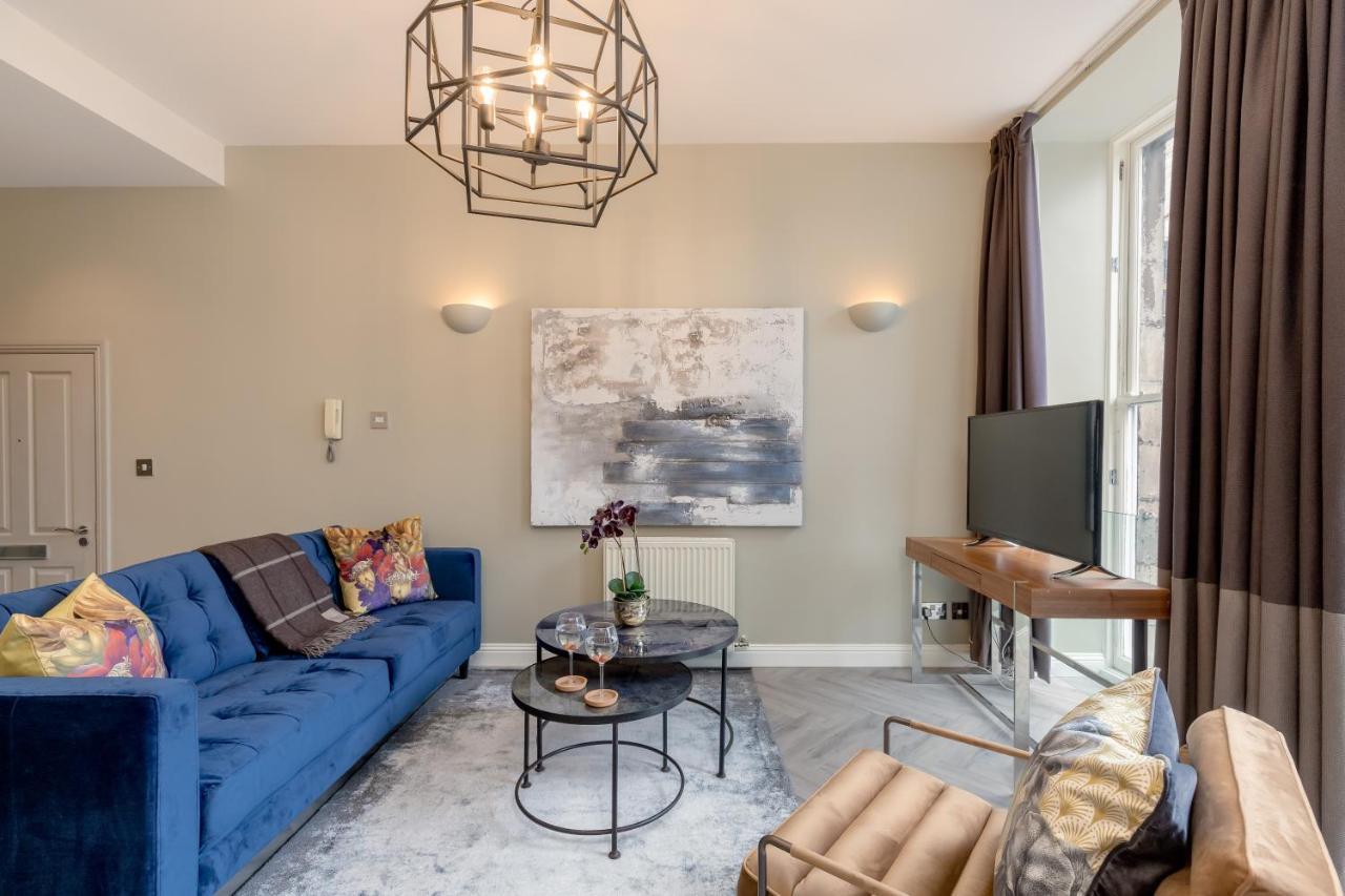 Royal Mile Apartments By Joivy เอดินบะระ ภายนอก รูปภาพ
