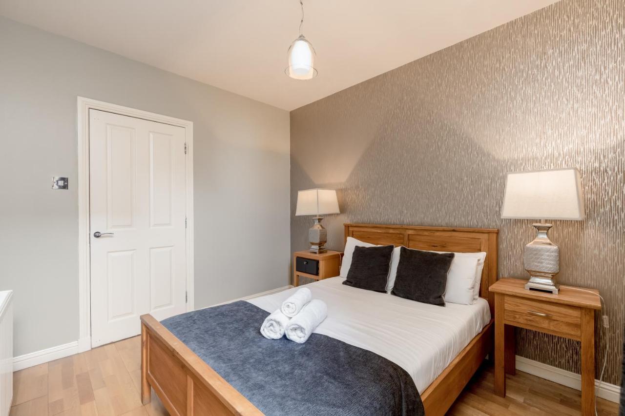 Royal Mile Apartments By Joivy เอดินบะระ ภายนอก รูปภาพ