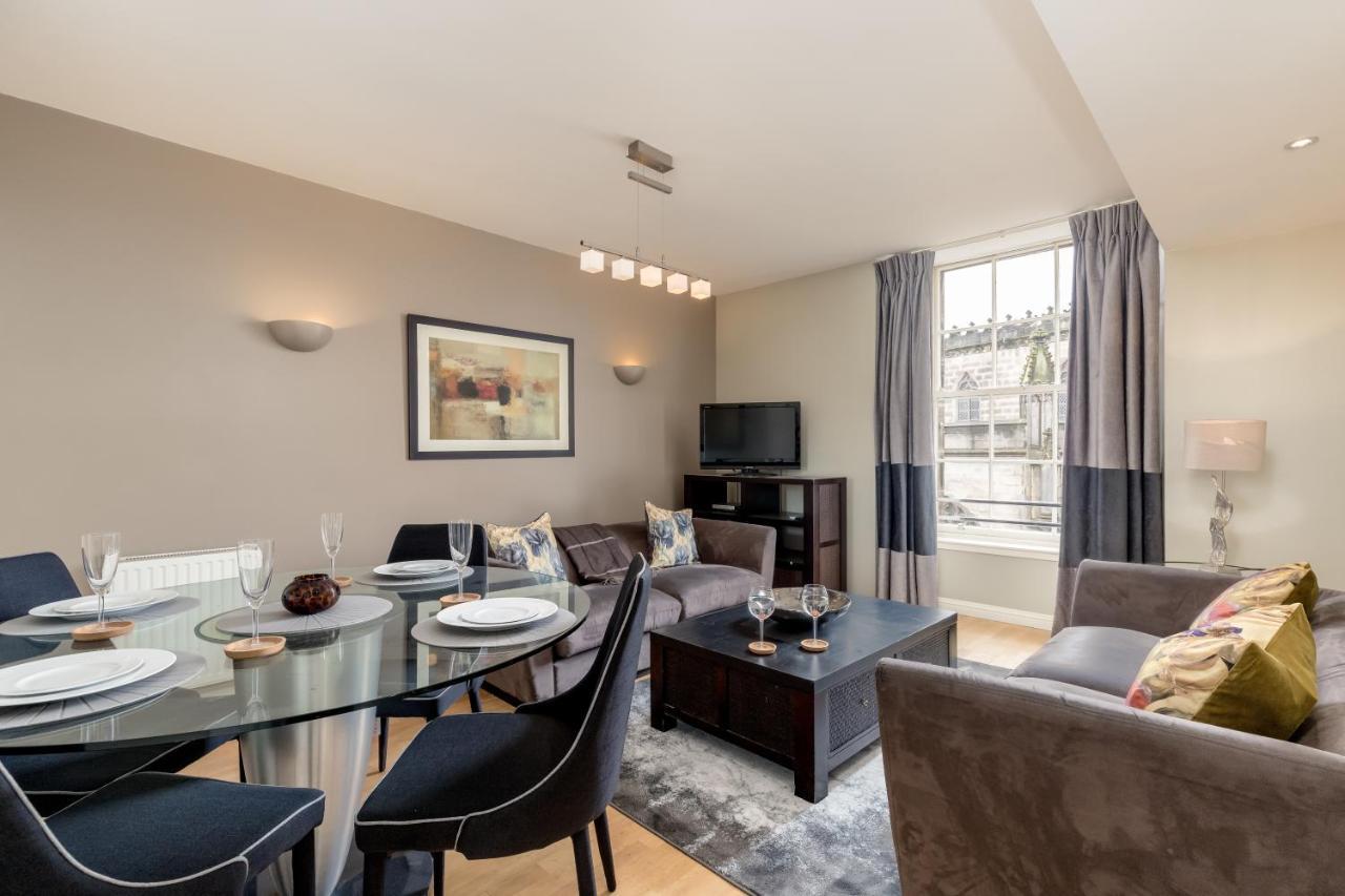 Royal Mile Apartments By Joivy เอดินบะระ ภายนอก รูปภาพ