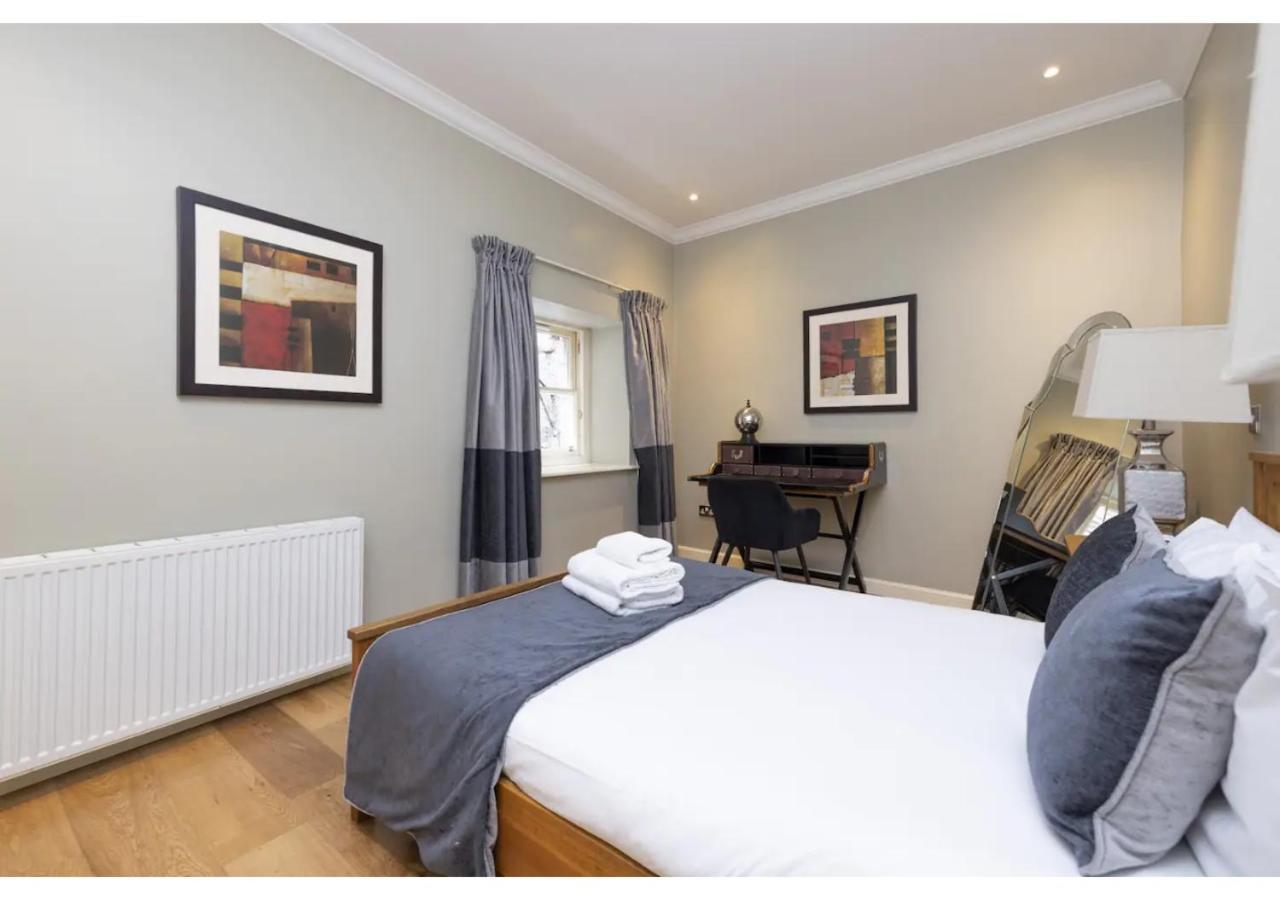 Royal Mile Apartments By Joivy เอดินบะระ ภายนอก รูปภาพ