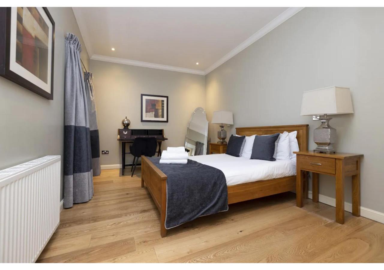 Royal Mile Apartments By Joivy เอดินบะระ ภายนอก รูปภาพ