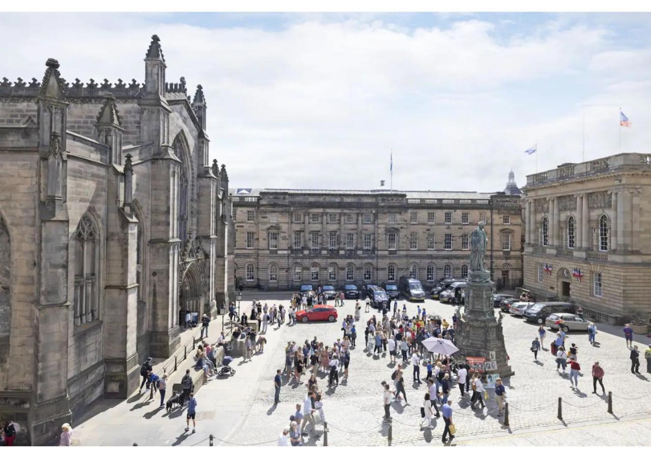 Royal Mile Apartments By Joivy เอดินบะระ ภายนอก รูปภาพ