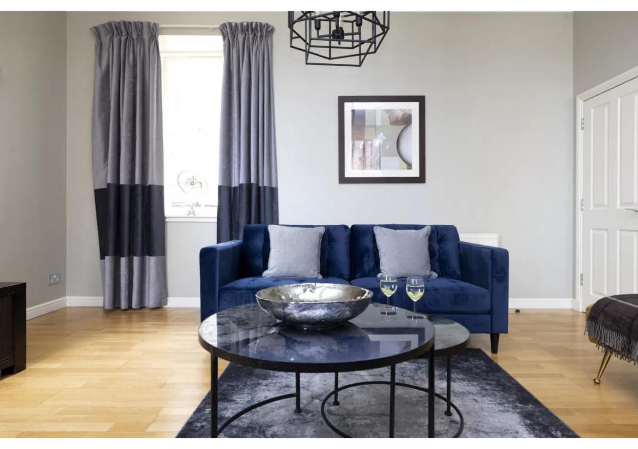 Royal Mile Apartments By Joivy เอดินบะระ ภายนอก รูปภาพ