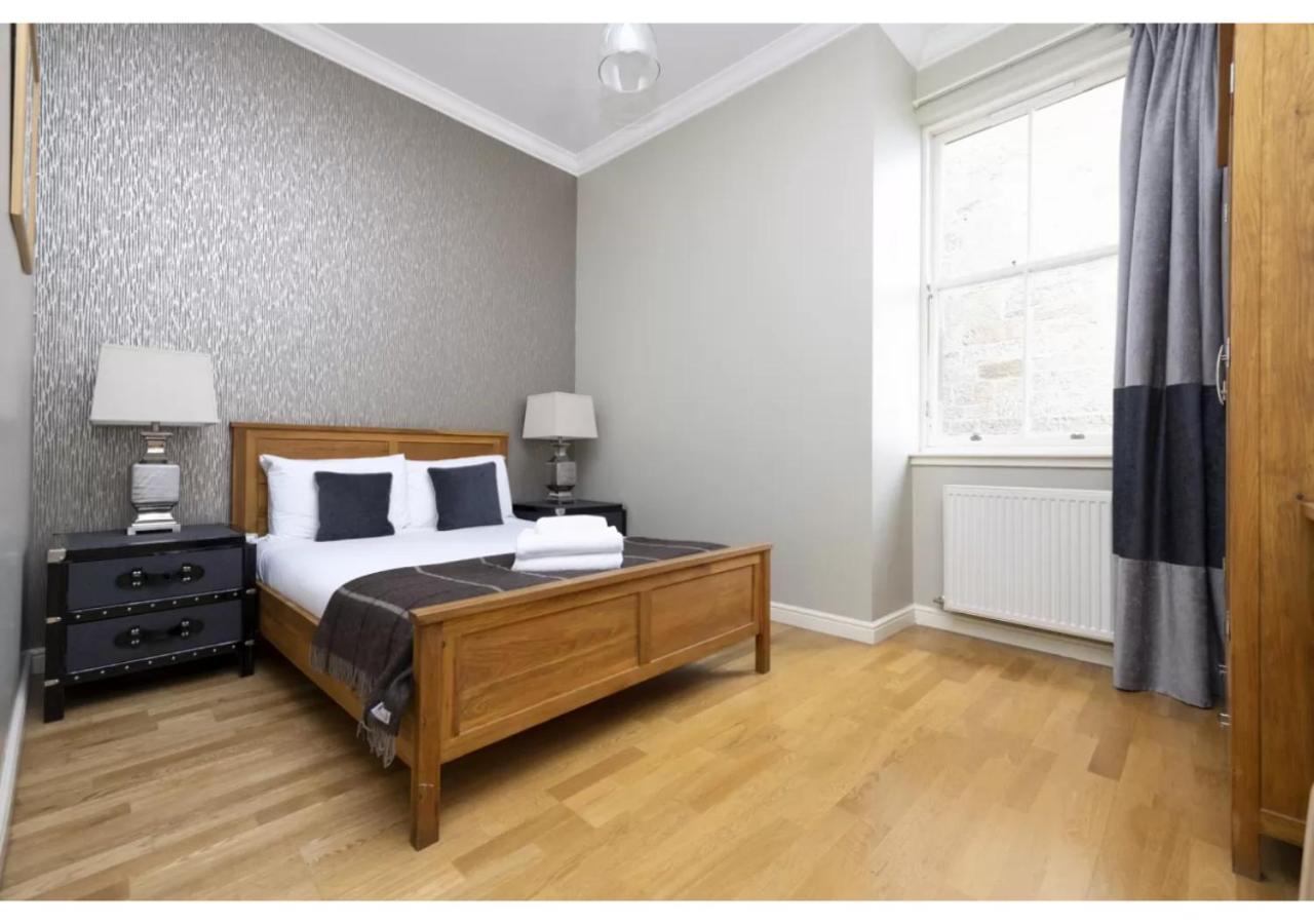 Royal Mile Apartments By Joivy เอดินบะระ ภายนอก รูปภาพ