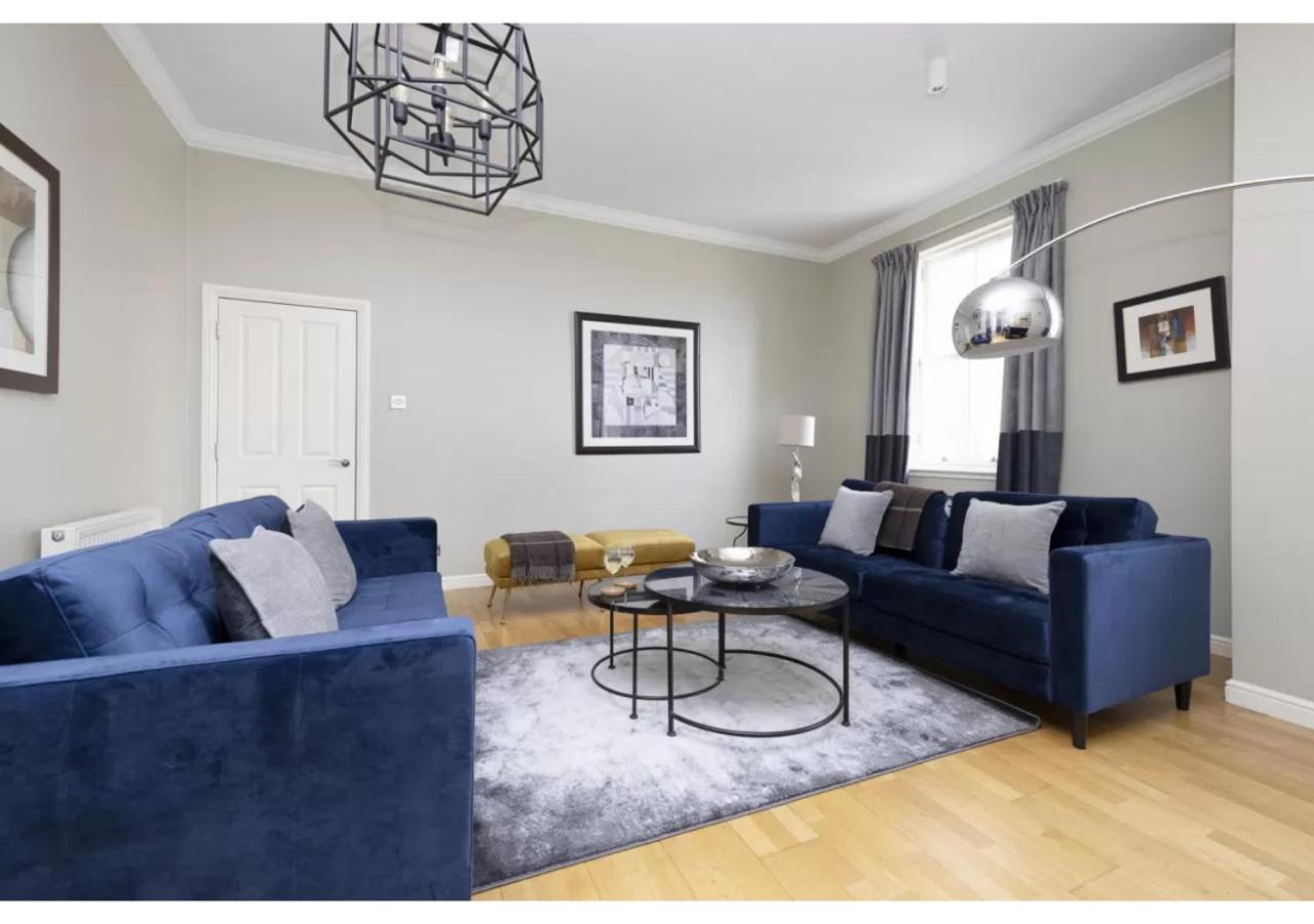 Royal Mile Apartments By Joivy เอดินบะระ ภายนอก รูปภาพ