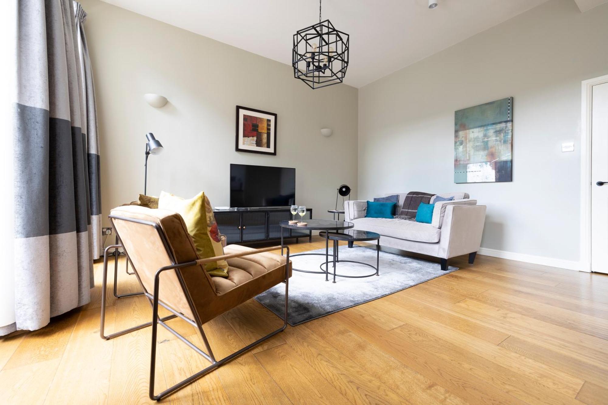 Royal Mile Apartments By Joivy เอดินบะระ ภายนอก รูปภาพ