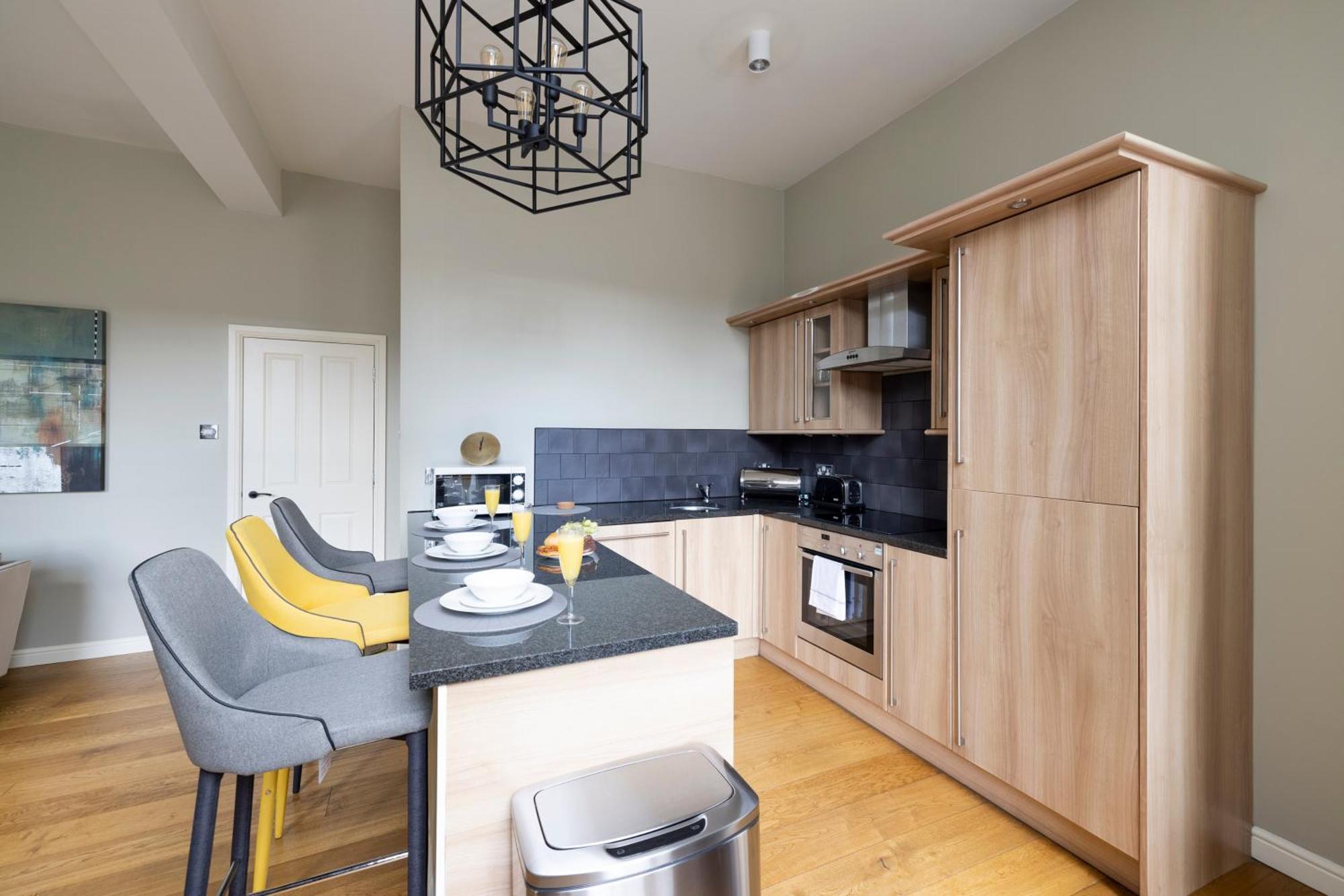 Royal Mile Apartments By Joivy เอดินบะระ ภายนอก รูปภาพ
