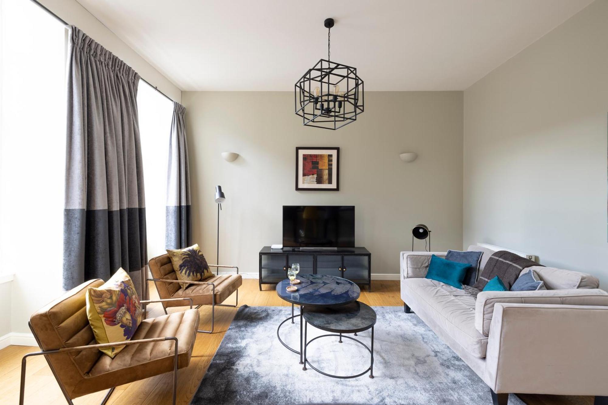 Royal Mile Apartments By Joivy เอดินบะระ ภายนอก รูปภาพ